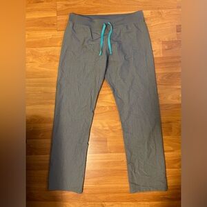 Figs Livingston Basic Scrub Pants
